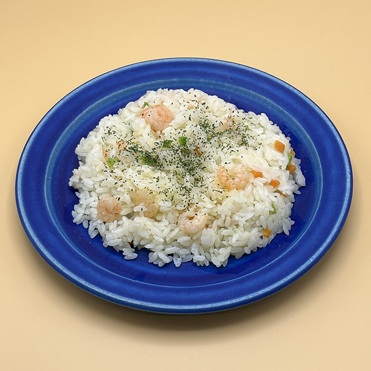 プリっぷりのエビピラフ